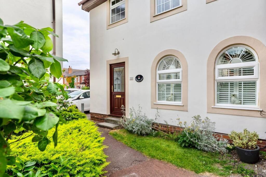 A Cheerful Three Bedroom House In Leafy Lytham Lytham St Annes Exterior foto